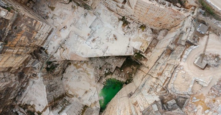 Découvrez le plus grande route du marbre au monde