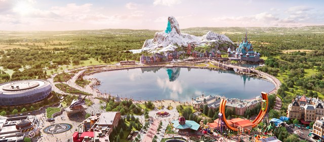 Disneyland Paris célèbre 34e anniversaire !
