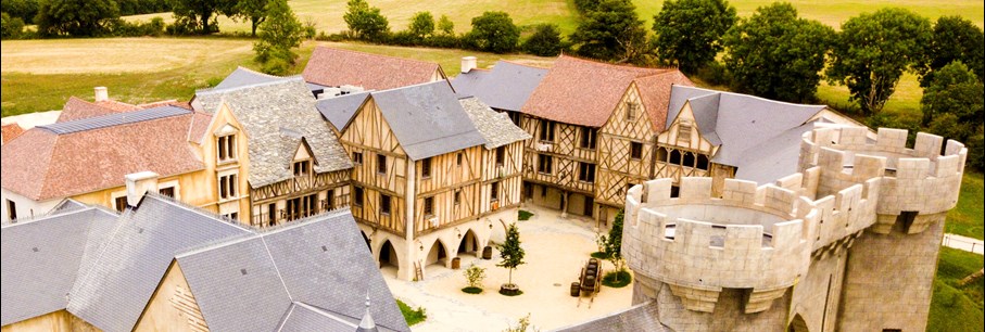 Olympische vlam in Puy du Fou