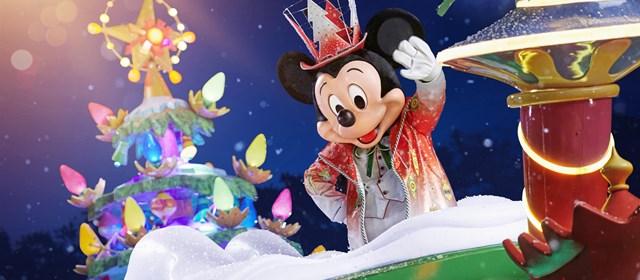 Vivez un Noël magique à Disneyland Paris !